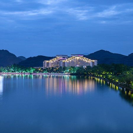 Crowne Plaza Huangshan Yucheng, an IHG Hotel Exterior foto